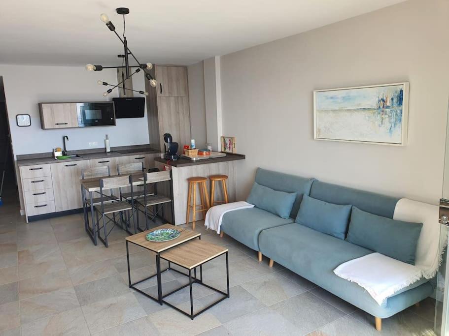 Front Mer - Sublime Appartement Moderne Et Confortable エステポナ エクステリア 写真